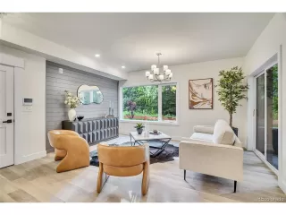 Photo #4: 2253788 Listing 