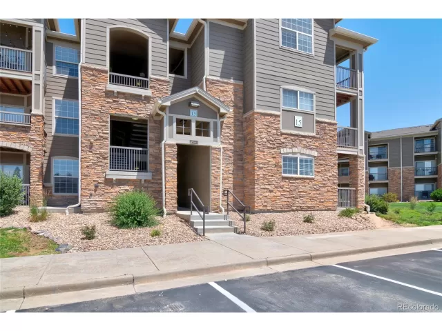 MLS: 2262885 Condo For Sale