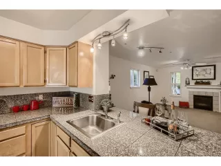 Photo #6: 2276155 Listing