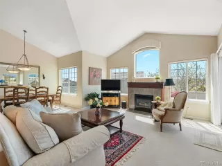 Photo #3: 2294866 Listing