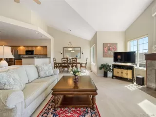 Photo #4: 2294866 Listing