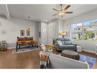 Photo #5: 2303054 Listing 