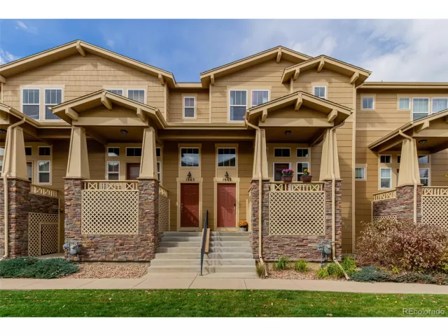 MLS: 2304183 Condo For Sale