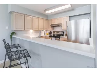 Photo #2: 2311141 Listing