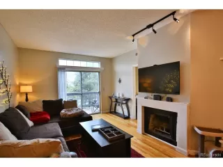 Photo #3: 2313088 Listing 