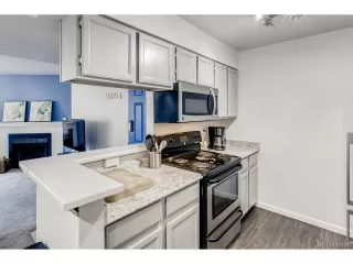 Photo #5: 2322439 Listing