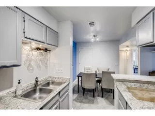 Photo #6: 2322439 Listing