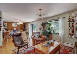 Photo #2: 2324566 Listing