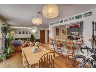 Photo #5: 2324566 Listing