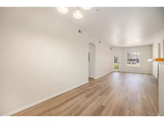 MLS: 2324984 Condo For Sale