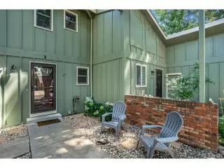 Photo #2: 2326398 Listing