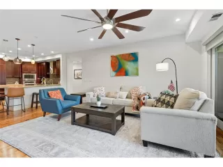 Photo #4: 2332196 Listing 