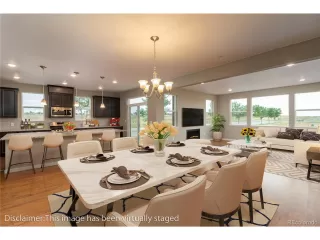 Photo #2: 2339460 Listing