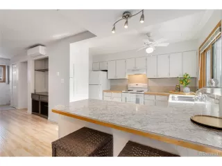 Photo #5: 2341942 Listing