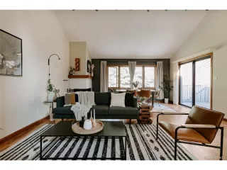 Photo #2: 2348005 Listing