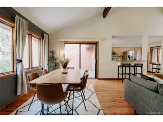 Photo #6: 2348005 Listing