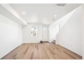 Photo #1: 2358262 Listing