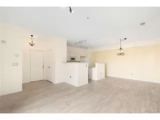 Photo #4: 2359752 Listing