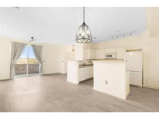 Photo #6: 2359752 Listing