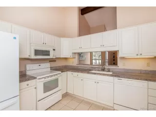 Photo #3: 2360397 Listing