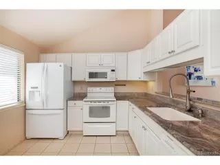 Photo #5: 2360397 Listing