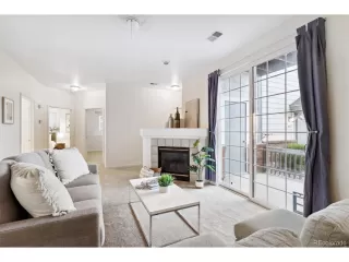 Photo #3: 2363097 Listing