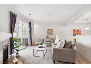 Photo #4: 2363097 Listing