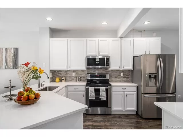 MLS: 2372859 Condo For Sale