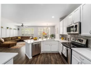 Photo #2: 2372859 Listing
