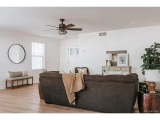 Photo #2: 2373501 Listing