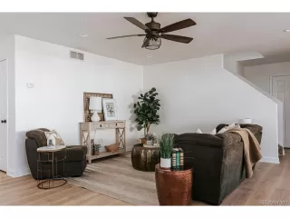 Photo #4: 2373501 Listing