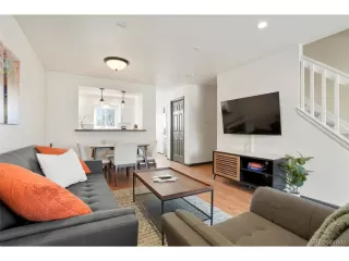 Photo #4: 2387457 Listing