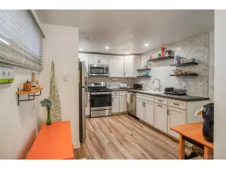 Photo #2: 2387509 Listing