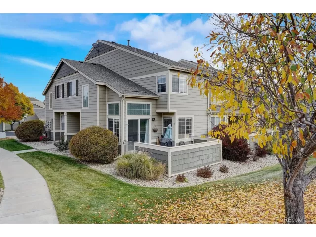 MLS: 2391983 Condo For Sale