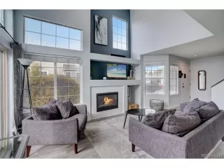 Photo #5: 2391983 Listing 