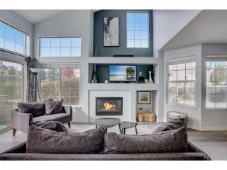 Photo #6: 2391983 Listing 