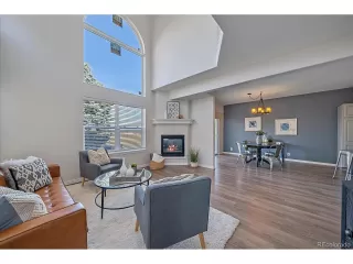 Photo #3: 2396408 Listing
