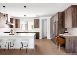 Photo #4: 2414412 Listing