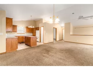 Photo #6: 2414950 Listing