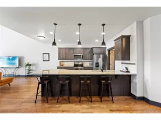 Photo #4: 2423463 Listing