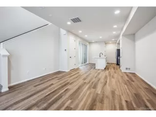 Photo #2: 2438160 Listing