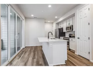 Photo #6: 2438160 Listing