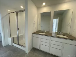 Photo #4: 2441242 Listing 