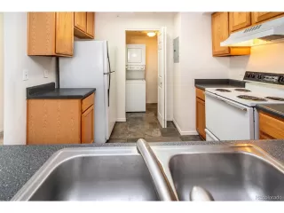 Photo #4: 2450241 Listing