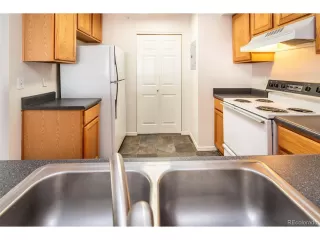 Photo #5: 2450241 Listing