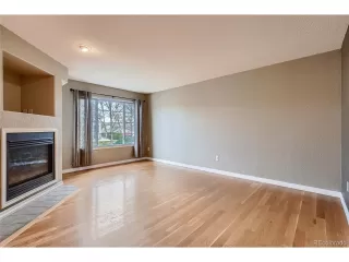 Photo #5: 2455112 Listing