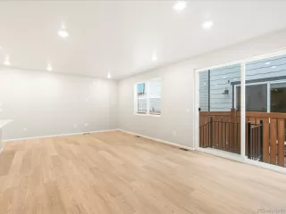 Photo #5: 2458012 Listing