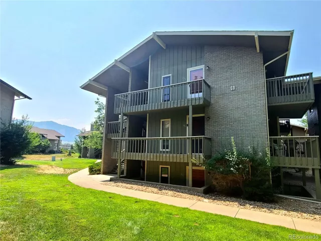 MLS: 2461385 Condo For Sale