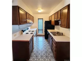 Photo #3: 2461385 Listing