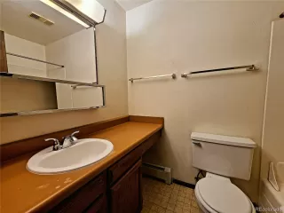 Photo #5: 2461385 Listing